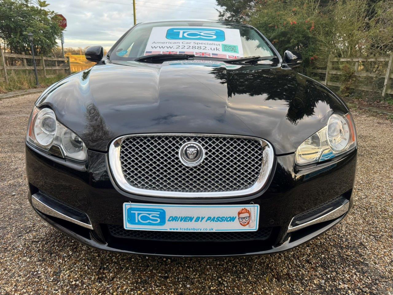 None XF 3.0D V6 LUXURY SALOON 240BHP 6 SPEED AUTO 7,995 ULTIMATE BLACK WITH... photo
